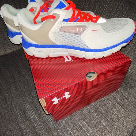 Under Armour UA HOVR SUMMIT PRDS CAMO. - Picture 3 of 6